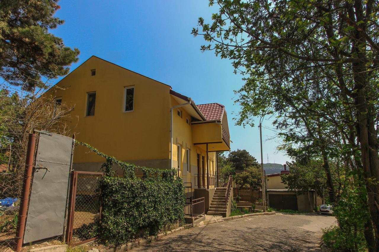 Apartment Gardens 44 Tiflis Dış mekan fotoğraf