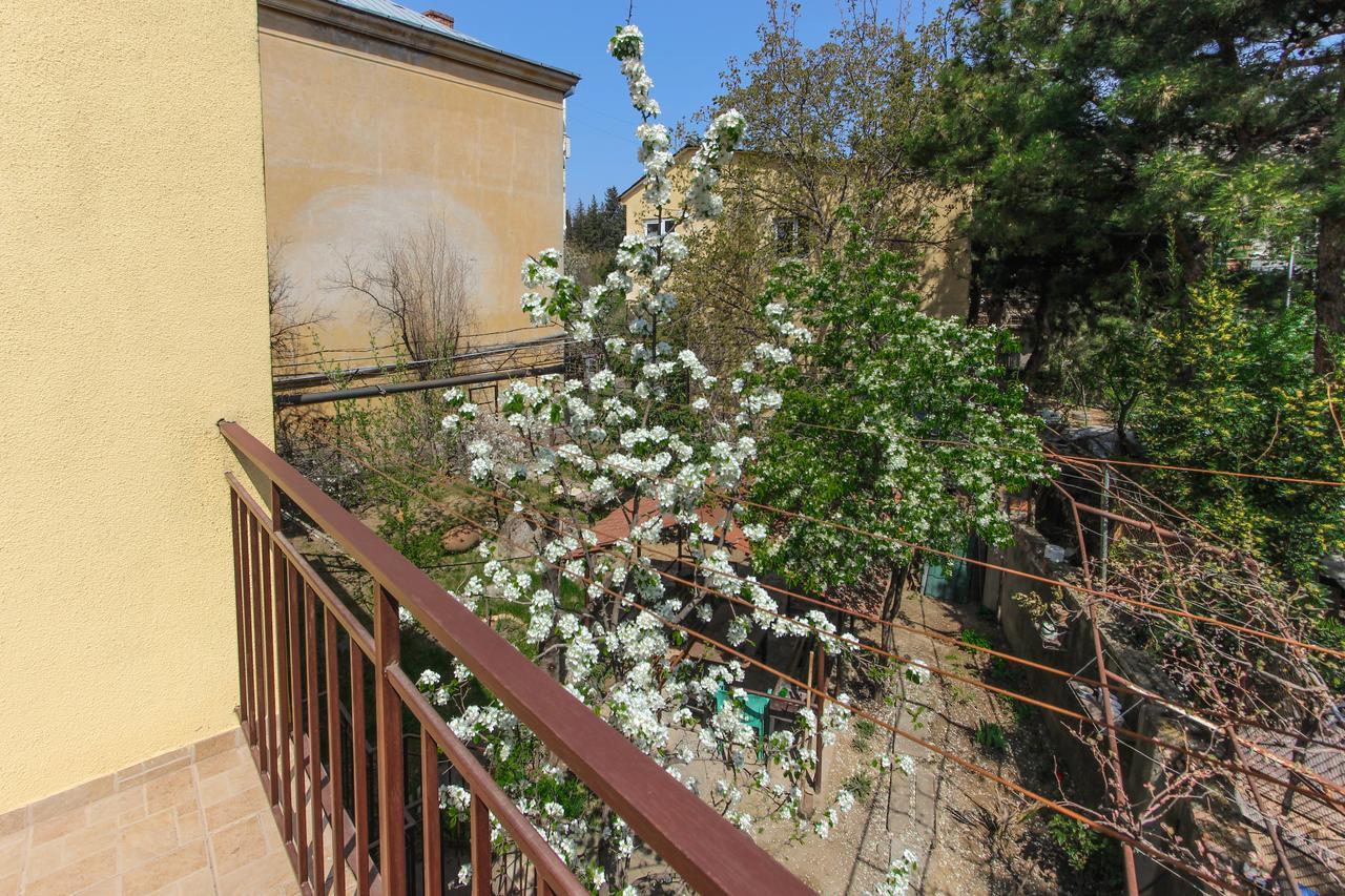 Apartment Gardens 44 Tiflis Dış mekan fotoğraf