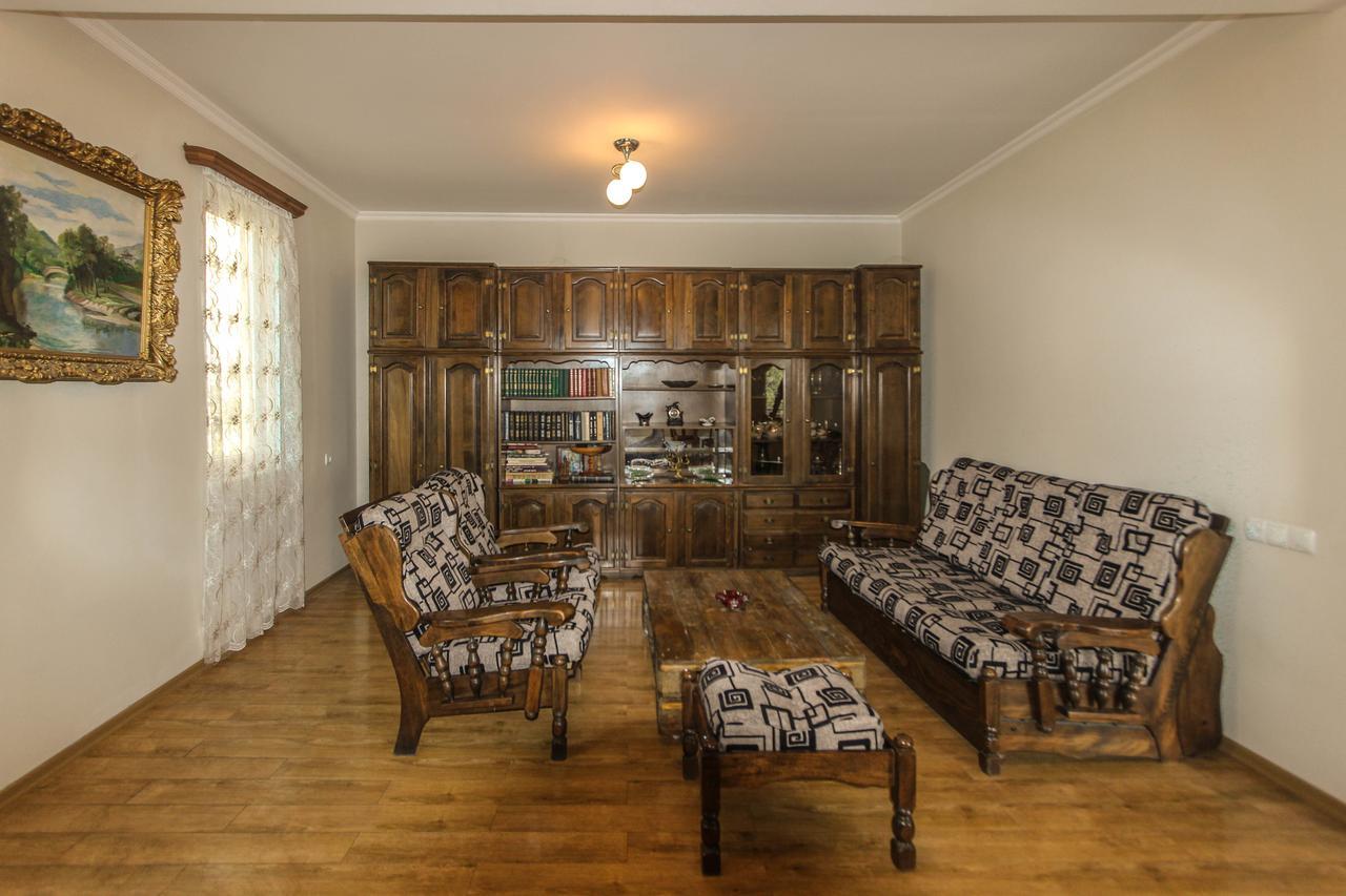 Apartment Gardens 44 Tiflis Dış mekan fotoğraf